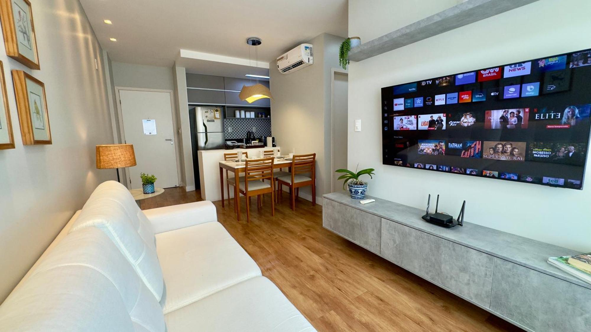 Edf Promenade: Beachfront With Leisure Facilities Apartamento *